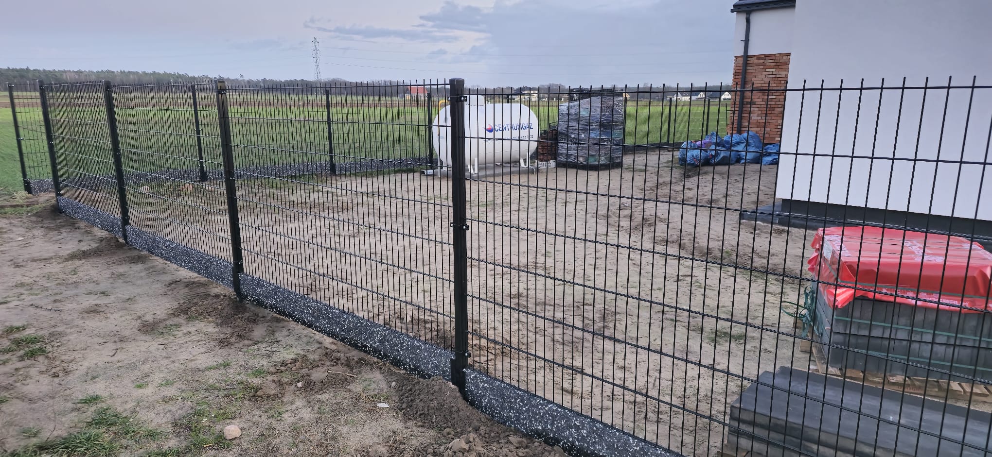 Kompletne ogrodzenie panelowe 2D 183 cm grubość drutu 5/4/5