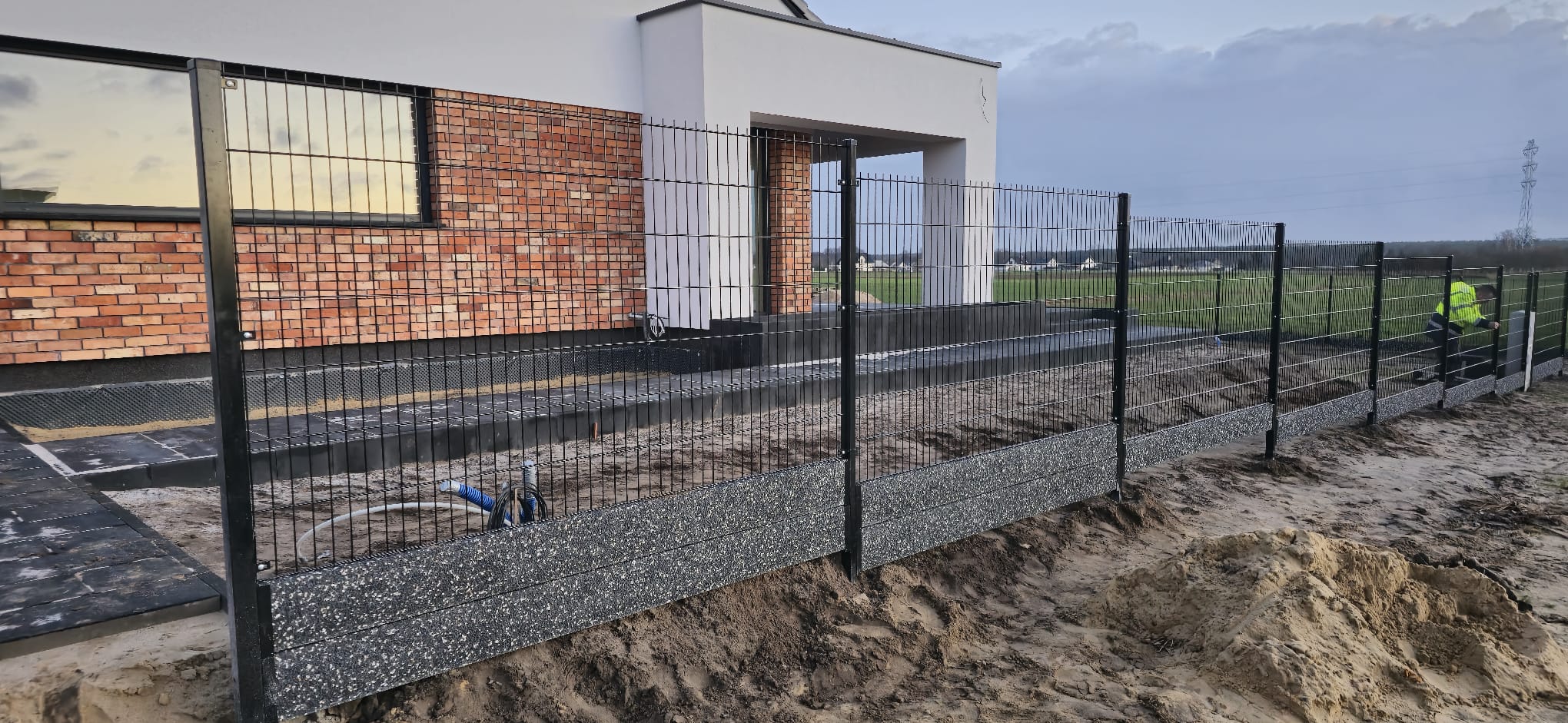 Kompletne ogrodzenie panelowe 2D 163 cm grubość drutu 5/4/5